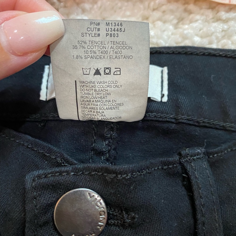Vibrant MIU skinny high waist distressed jeans NWT - Picture 6 of 9